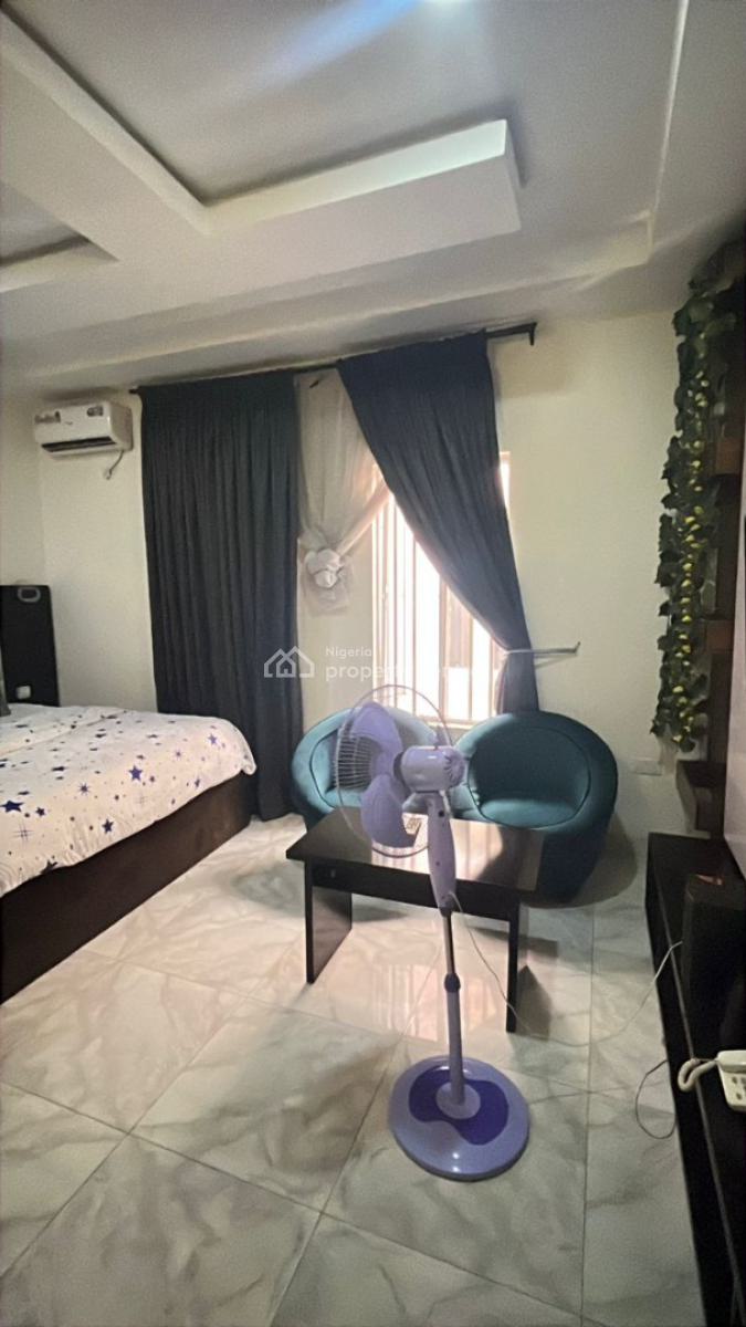 Well-maintained 6-bedroom Detached Duplex in a Self-compound, Ikate, Lekki, Lagos, Detached Duplex for Rent