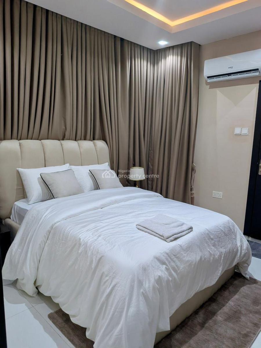 Luxury 2 Bedroom with Pool, Gym, Ps5, Snooker/table Tennis, Balcony Vi, Lekki Phase 1, Lekki, Lagos, Flat / Apartment Short Let