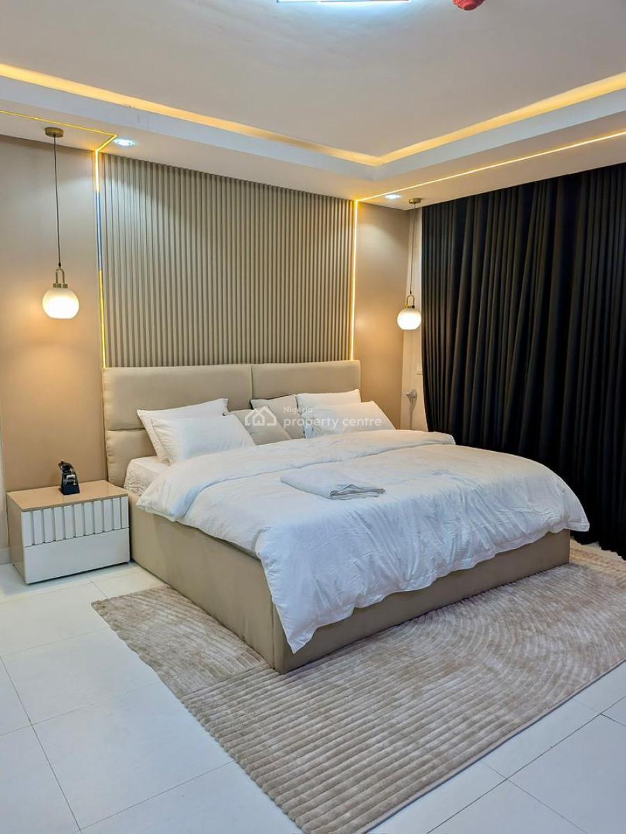 Luxury 2 Bedroom with Pool, Gym, Ps5, Snooker/table Tennis, Balcony Vi, Lekki Phase 1, Lekki, Lagos, Flat / Apartment Short Let