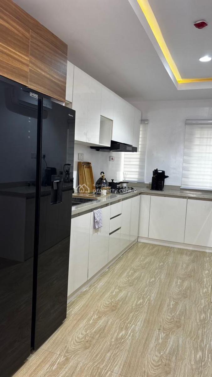 Luxury 2 Bedroom with Pool, Gym, Ps5, Snooker/table Tennis, Balcony Vi, Lekki Phase 1, Lekki, Lagos, Flat / Apartment Short Let