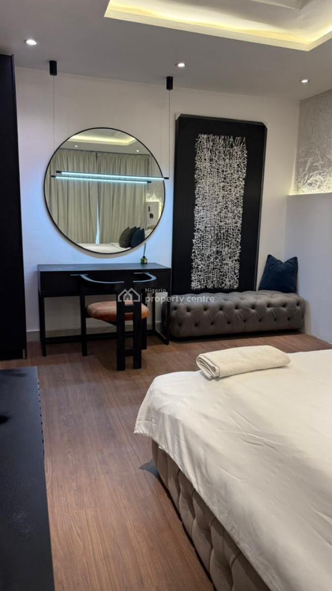 Luxury 1 Bedroom with Pool, Gym, Ps5, Snooker/table Tennis, Balcony, Lekki Phase 1, Lekki, Lagos, Flat / Apartment Short Let
