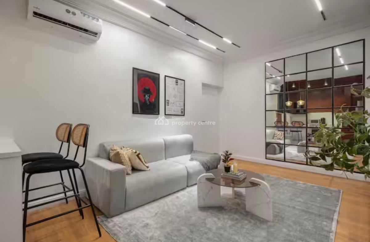 Luxury 1 Bedroom with Pool, Gym, Ps5, Snooker/table Tennis, Balcony Vi, Lekki Phase 1, Lekki, Lagos, Flat / Apartment Short Let