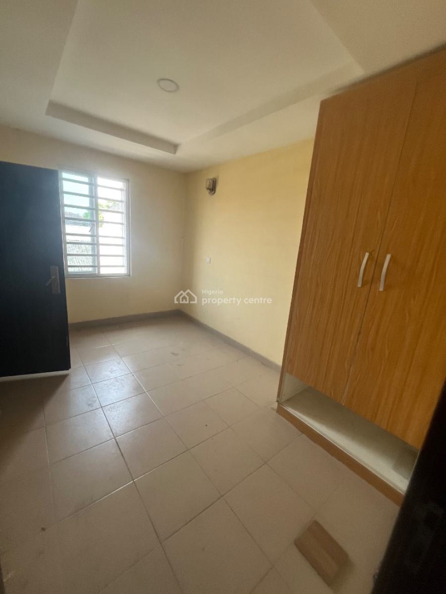 Clean and Spacious 2 Bedroom Flat Upstairs, Mobil Road Ilaje, Ajah, Lagos, House for Rent