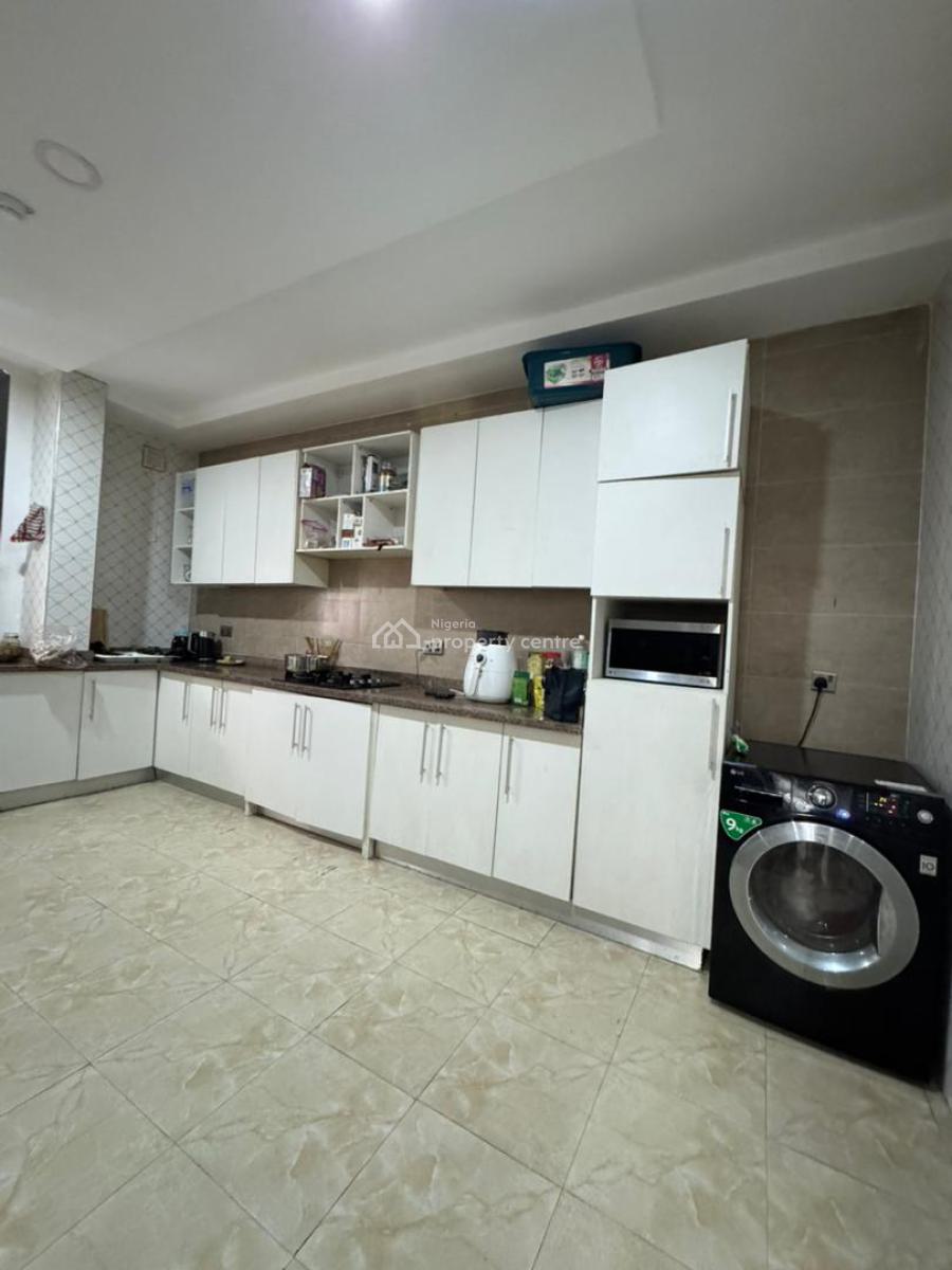 Well-maintained 4-bedroom Apartment, Ikoyi, Ikoyi, Lagos, Flat / Apartment for Rent