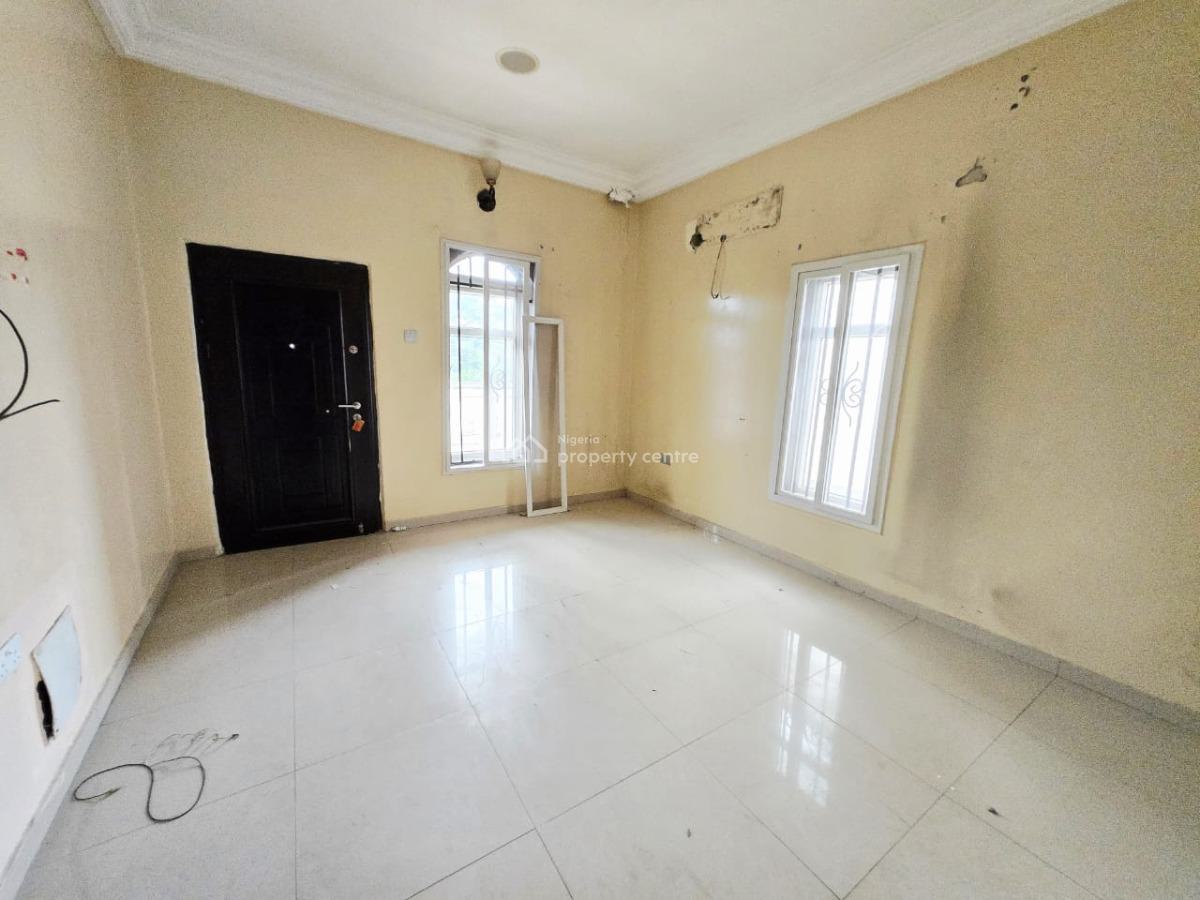 Spacious 5-bedroom Detached House for Commercial Use, Lekki Phase 1, Lekki, Lagos, Office Space for Rent