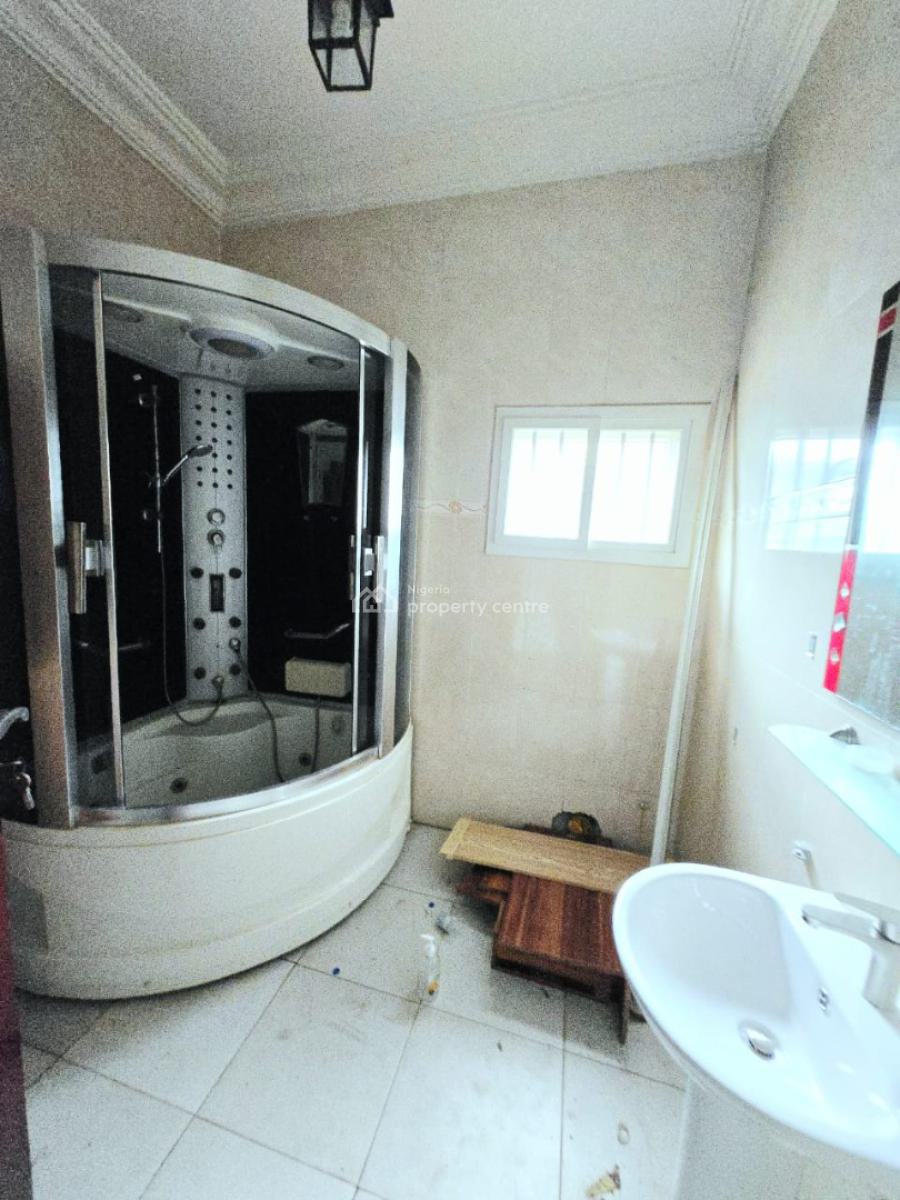 Spacious 5-bedroom Detached House for Commercial Use, Lekki Phase 1, Lekki, Lagos, Office Space for Rent