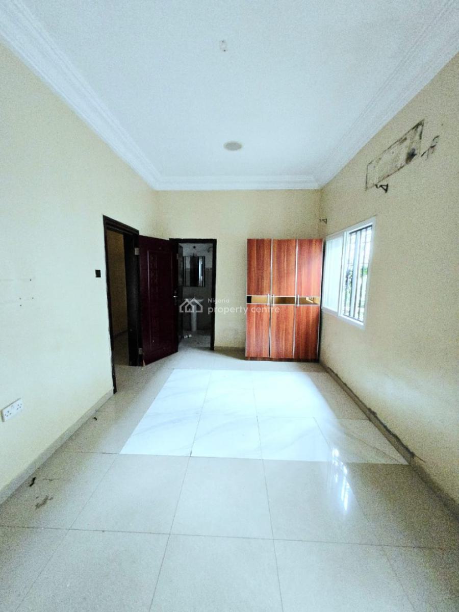 Spacious 5-bedroom Detached House for Commercial Use, Lekki Phase 1, Lekki, Lagos, Office Space for Rent