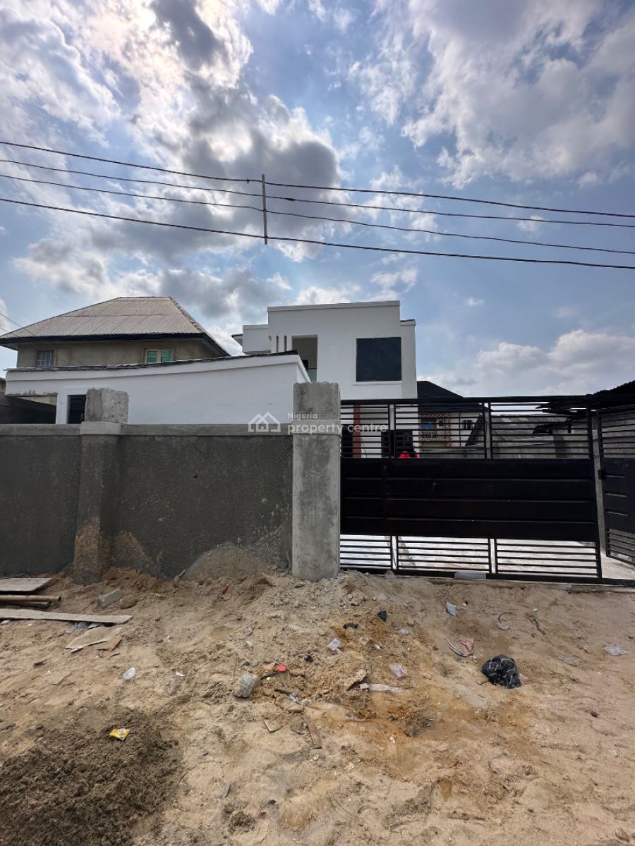 3bedroom Apartment House, Woji, Port Harcourt, Rivers, Terraced Duplex for Sale