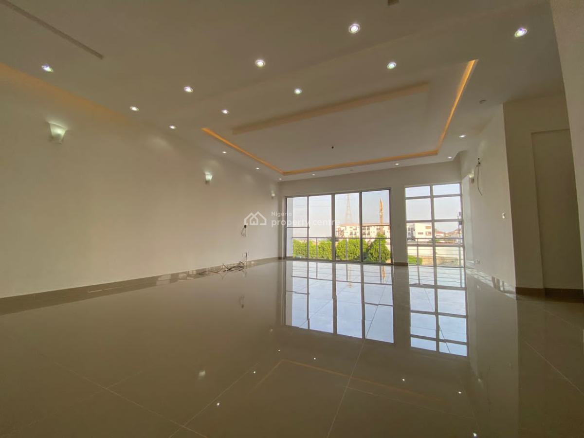 Well Maintained 3 Bedroom Ensuite Apartment with Laundry Room & Waterview, Banana Island, Ikoyi, Lagos, Flat / Apartment for Sale