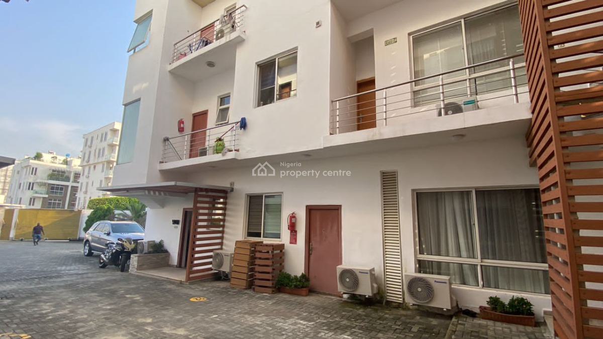 Well Maintained 3 Bedroom Ensuite Apartment with Laundry Room & Waterview, Banana Island, Ikoyi, Lagos, Flat / Apartment for Sale