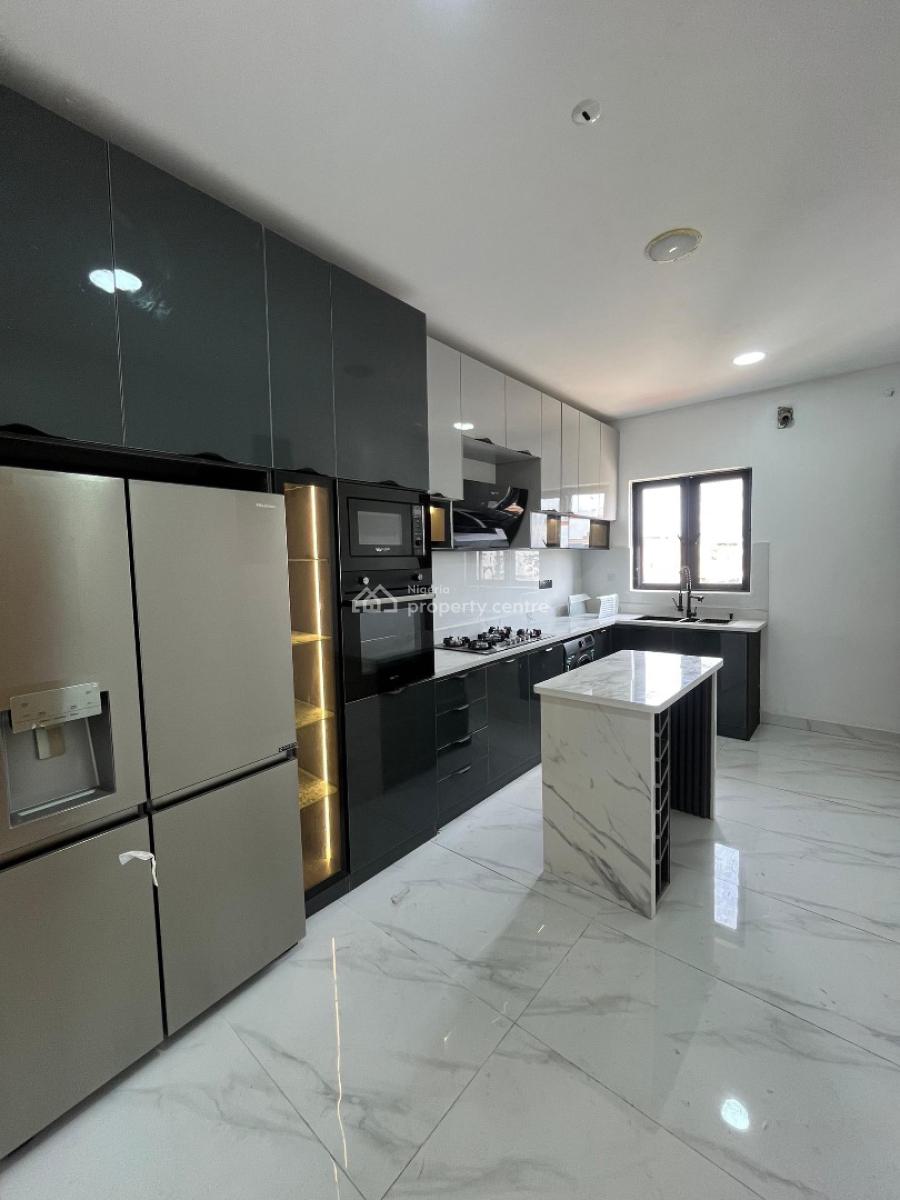 2 Bedroom Apartment, Lekki Phase 1, Lekki, Lagos, Flat / Apartment for Sale