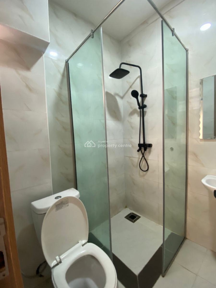 Spacious 3bedroom Terrace with Bq, Lekki, Lekki Phase 1, Lekki, Lagos, Terraced Duplex for Rent