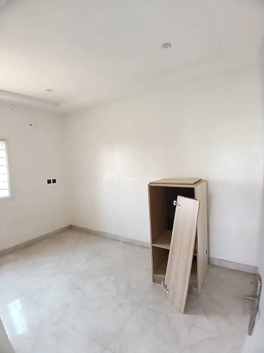 Spacious 3 Bedroom Flat, Dakwo, Abuja, Flat / Apartment for Rent
