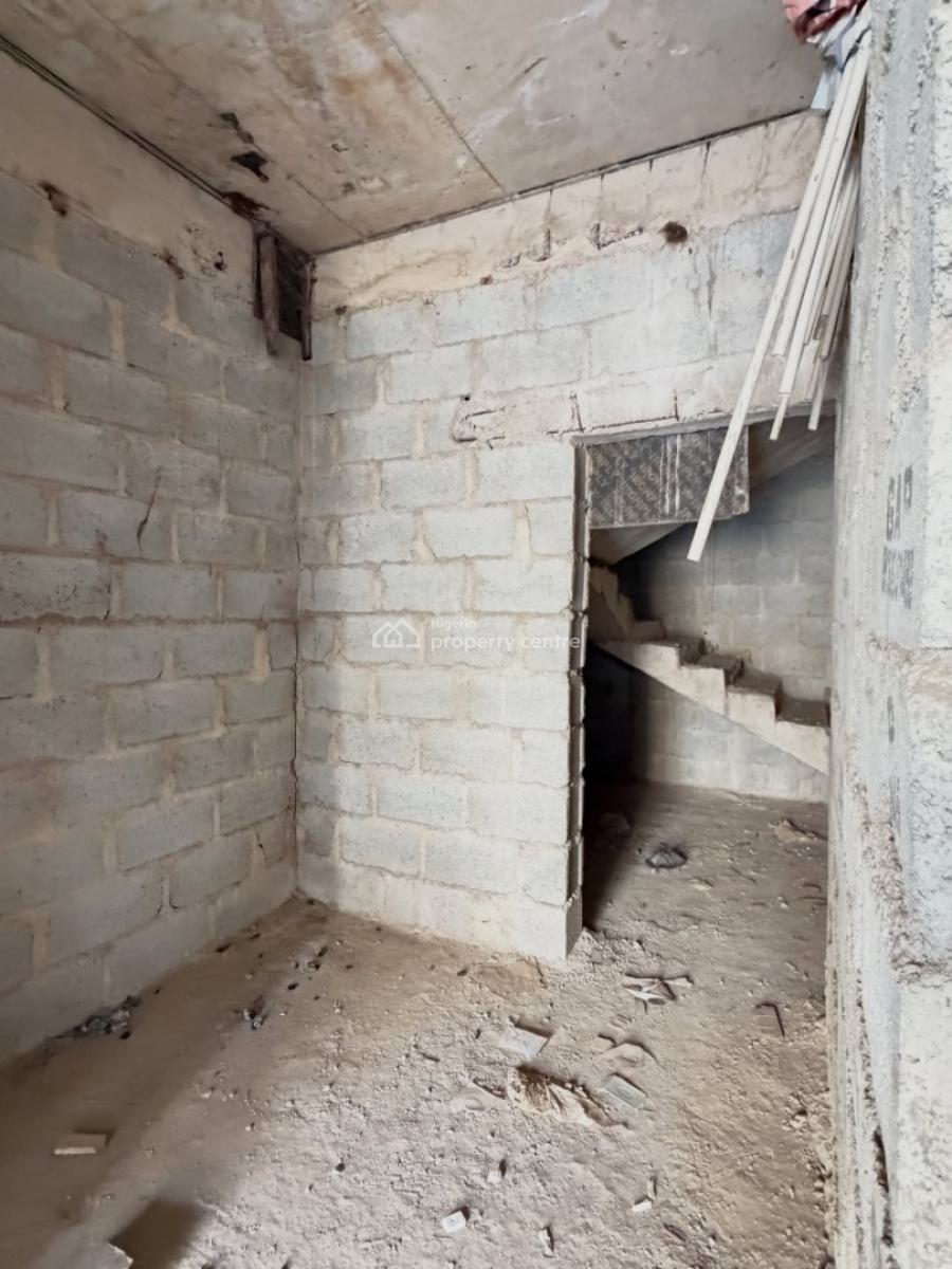 4 Bedroom Terrace  Semi Finished Bq, Gaduwa, Abuja, Terraced Duplex for Sale