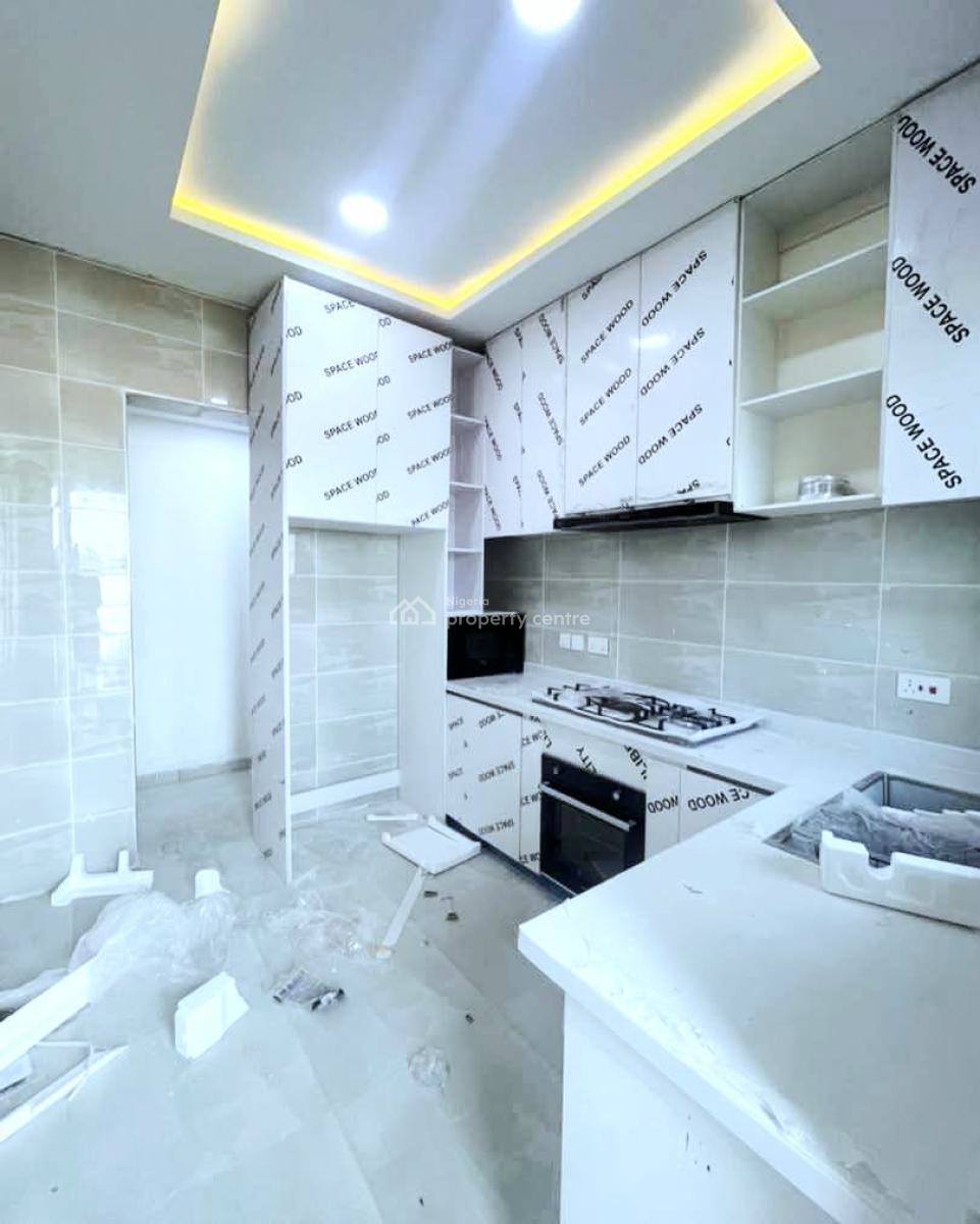 Nicely Built 3-bedroom Apartment, Lekki Phase 1, Lekki, Lagos, Flat / Apartment for Sale