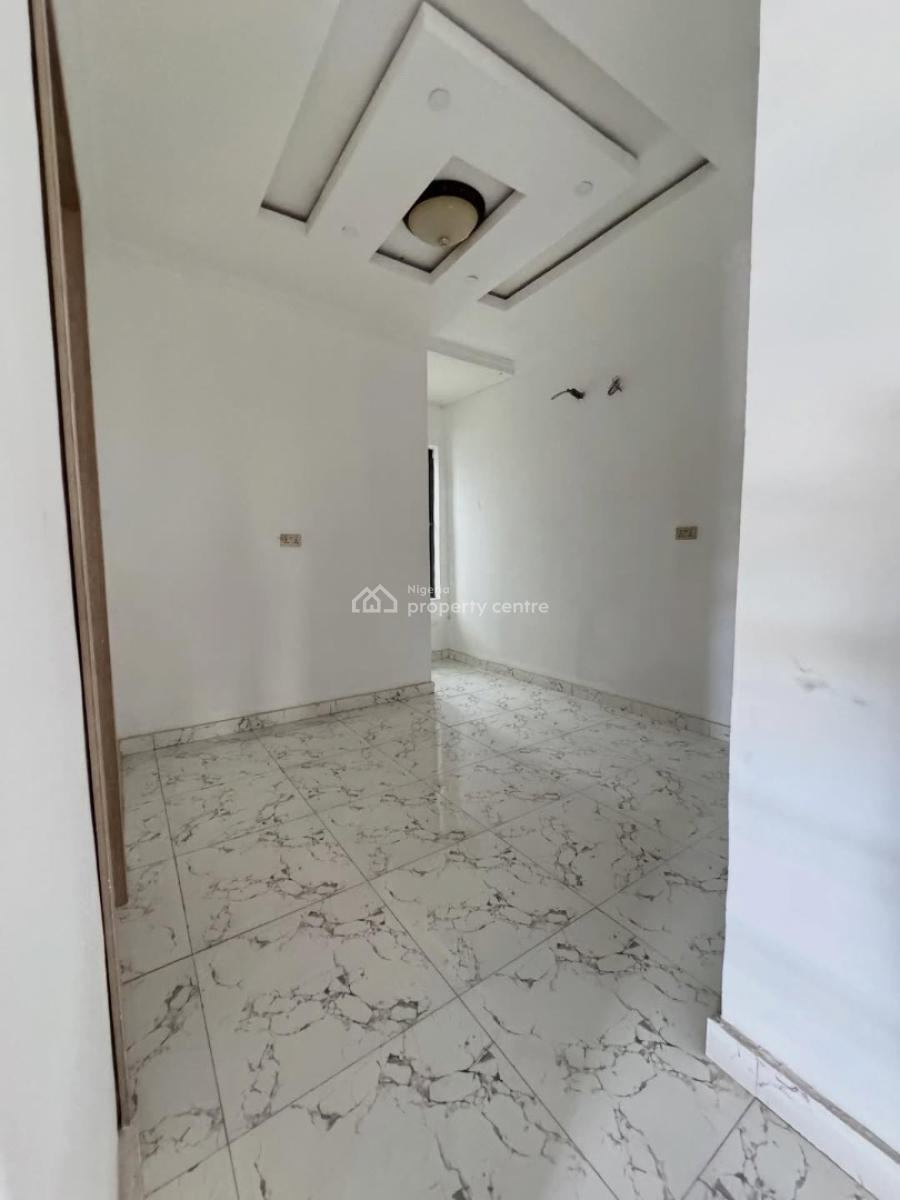 Self Serviced 5 Bedroom Semi Detached Duplex on Threefloors, Sangotedo, Ajah, Lagos, Semi-detached Duplex for Sale