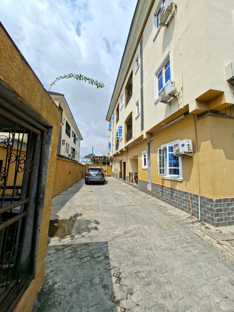 Recently Build Block of 6 Flats with Cofo, Victory Estate, Ago Palace, Isolo, Lagos, Block of Flats for Sale