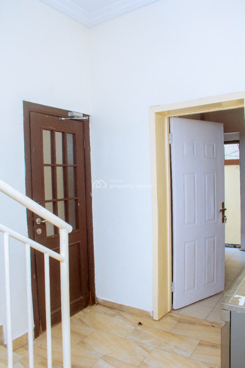 a Newly Renovated Four Bedrooms Semi Detached Duplex, Dr Kenneth Estate, Lekki, Lagos, Flat / Apartment for Sale