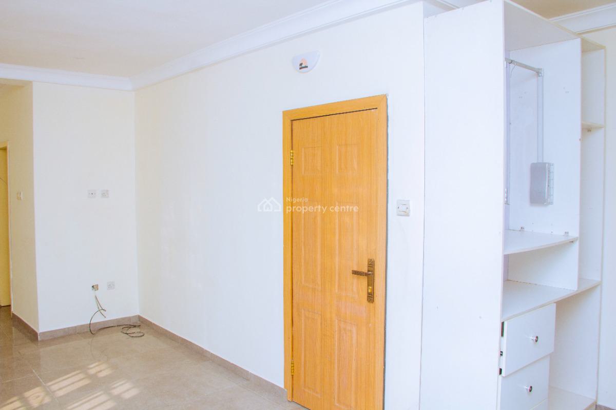 a Newly Renovated Four Bedrooms Semi Detached Duplex, Dr Kenneth Estate, Lekki, Lagos, Flat / Apartment for Sale