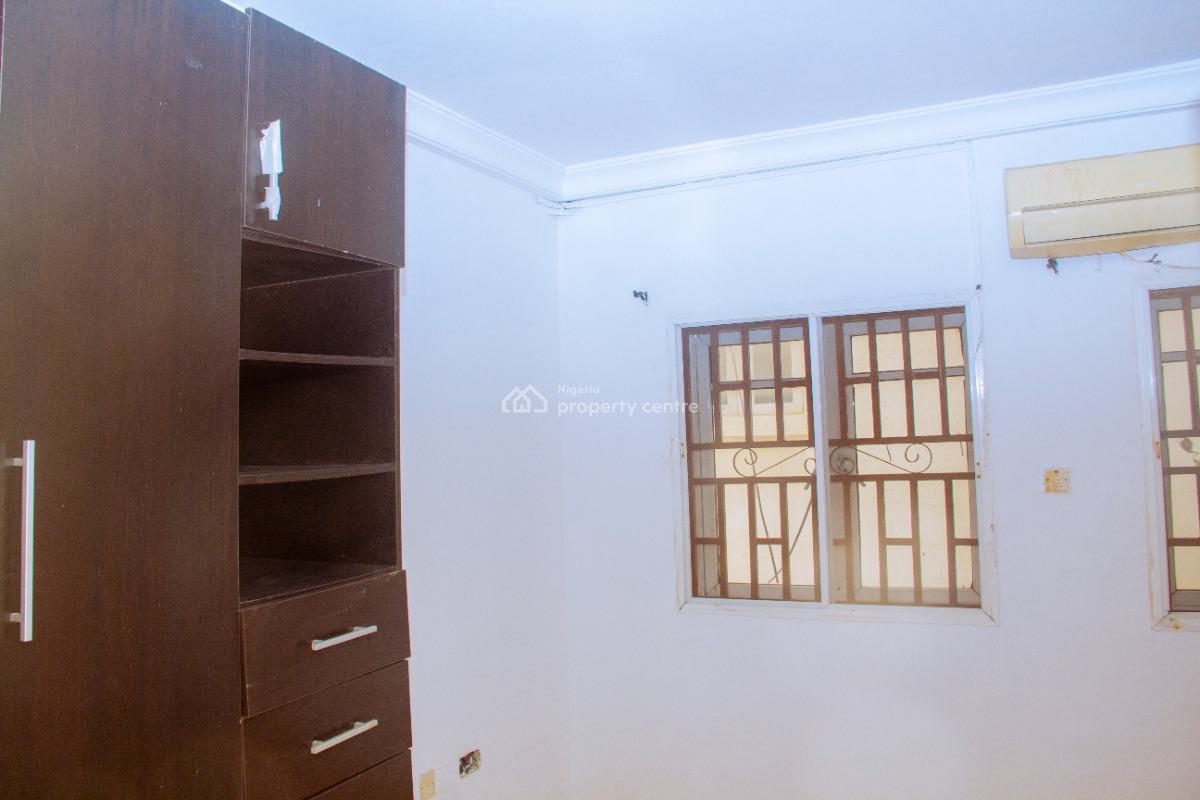 a Newly Renovated Four Bedrooms Semi Detached Duplex, Dr Kenneth Estate, Lekki, Lagos, Flat / Apartment for Sale