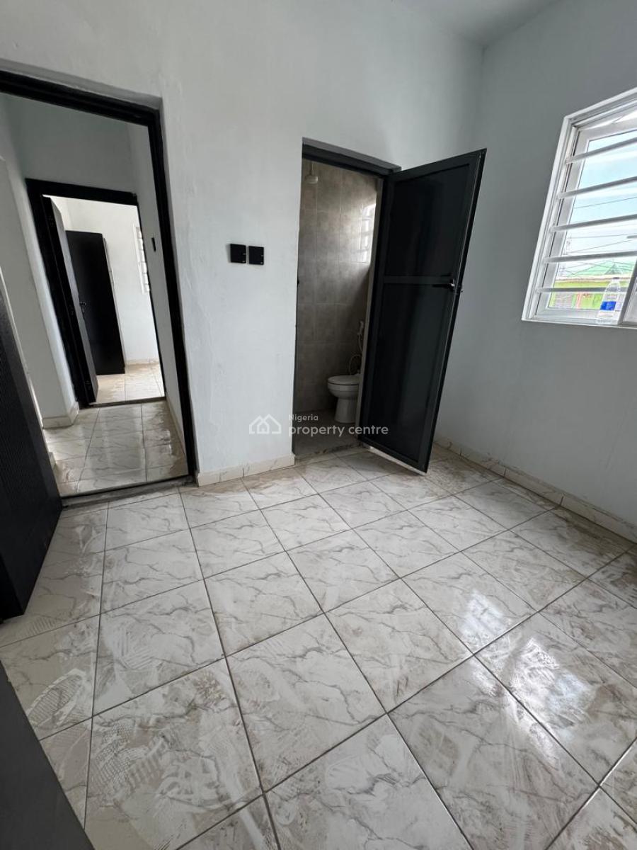 Well-finished 2 Bedroom Apartment, Ajah, Lagos, Flat / Apartment for Rent