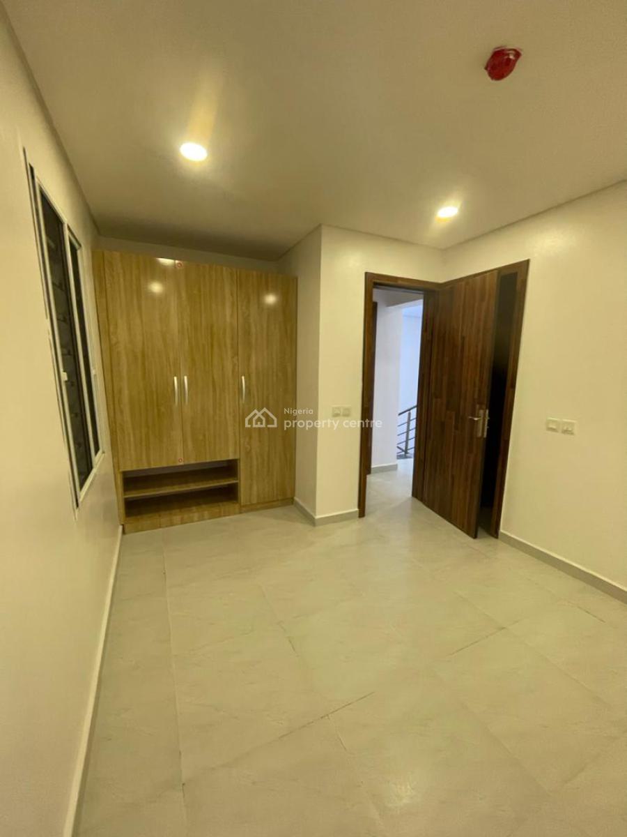 Luxurious 4 Bedroom Terrace Duplex with Bq, Chevron Drive, Lekki Phase 2, Lekki, Lagos, Terraced Duplex for Rent