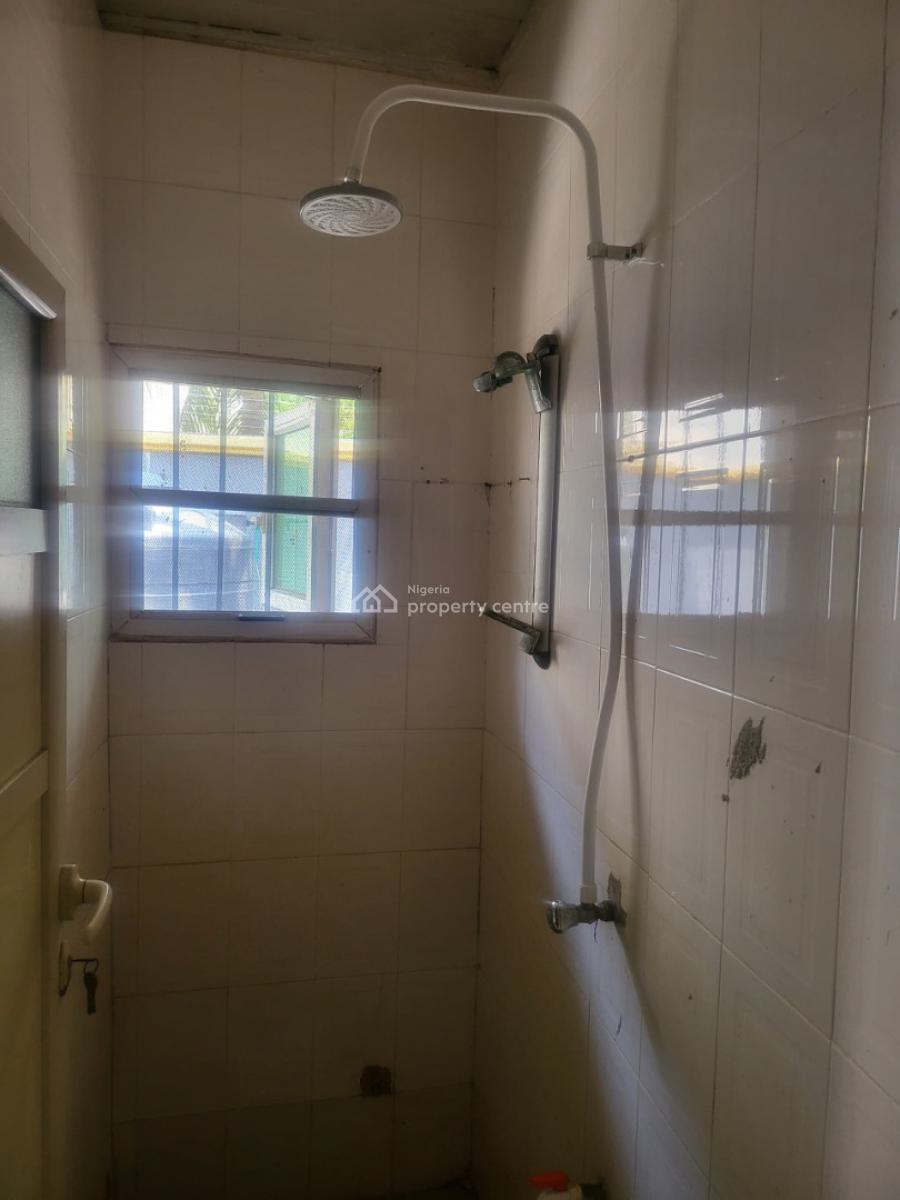 Renovated Mini Flat, Lekki Phase 1, Lekki, Lagos, Flat / Apartment for Rent