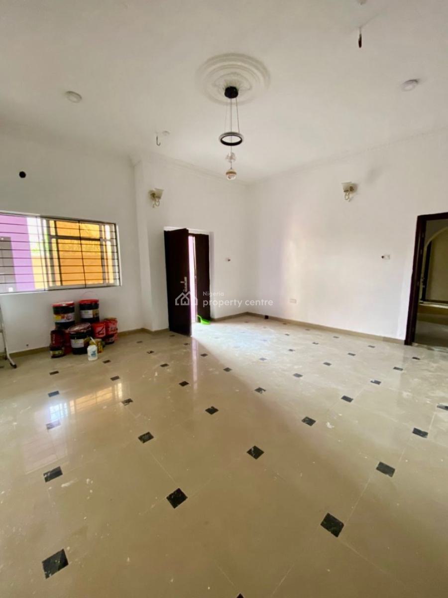 Just in: Spacious, Via Thera Annex, Sangotedo, Ajah, Lagos, Flat / Apartment for Rent