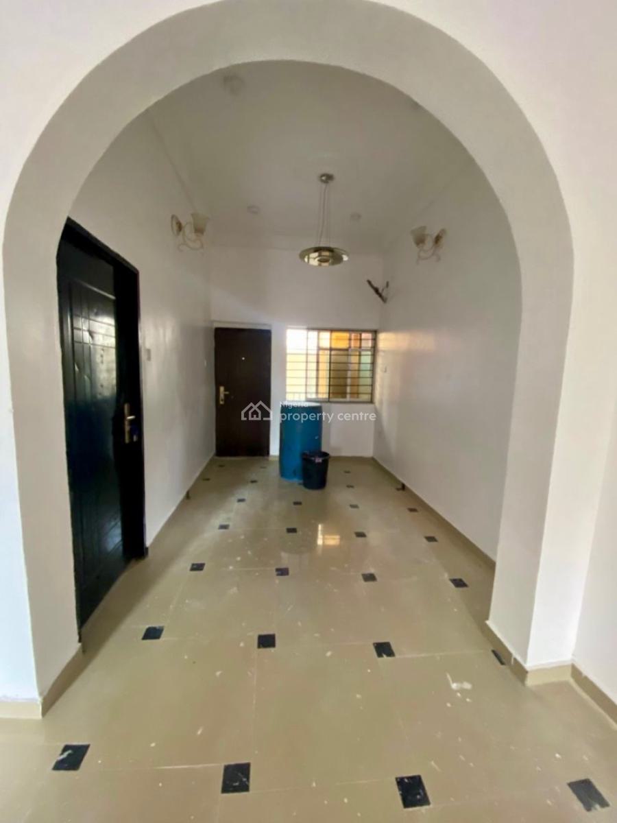 Just in: Spacious, Via Thera Annex, Sangotedo, Ajah, Lagos, Flat / Apartment for Rent