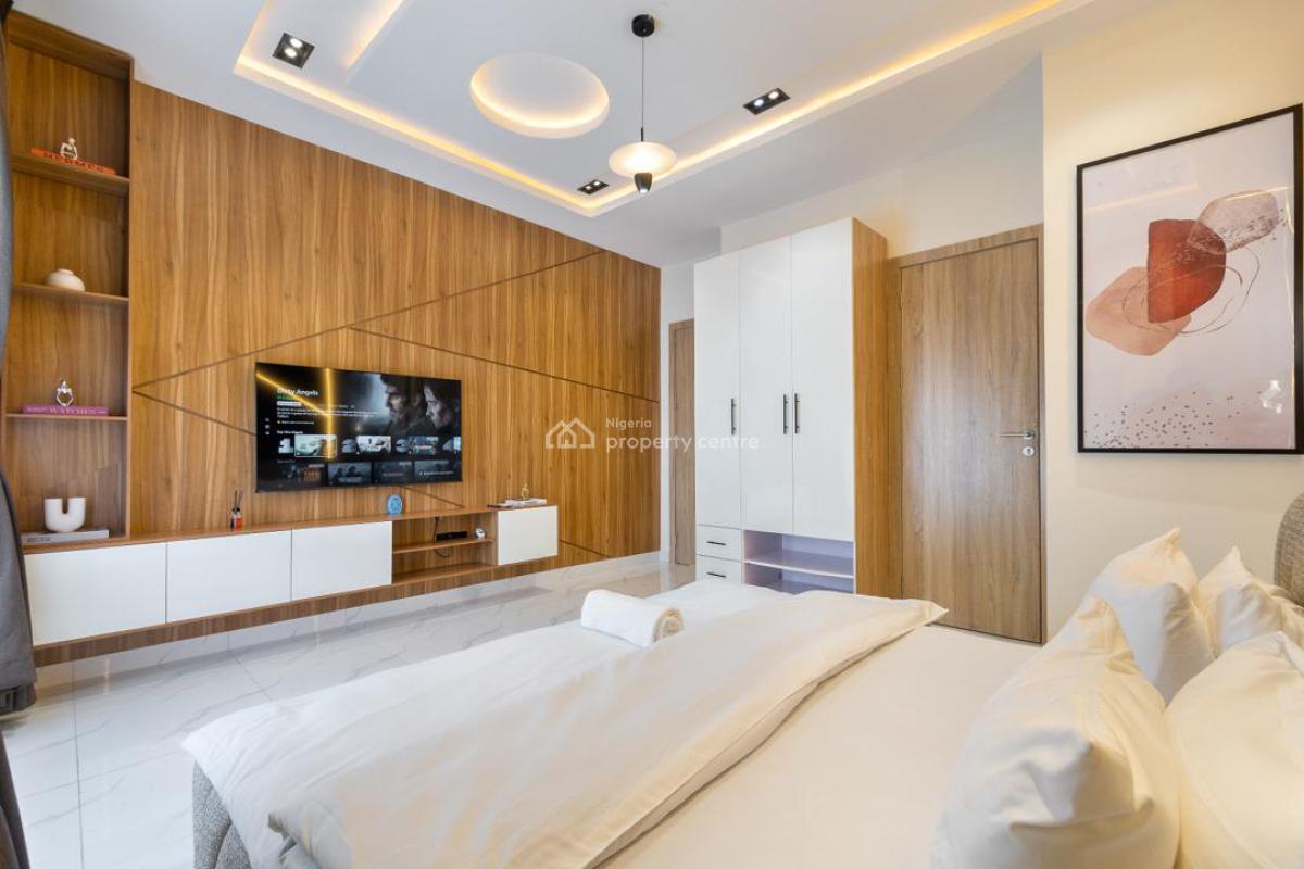 Luxury 2 Bedroom Apartment with Balconies, Pool & Unlimited Internet, Ps5, Spacious Apartment, Relaxing Environment, Ikate, Lekki, Lagos, Flat / Apartment Short Let