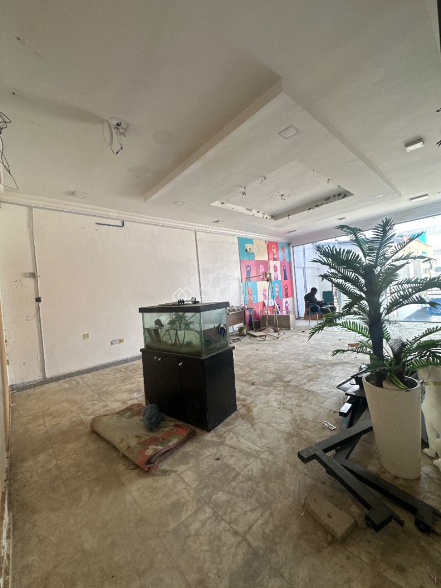 Shop Available, Lekki Phase 1, Lekki, Lagos, Shop for Rent