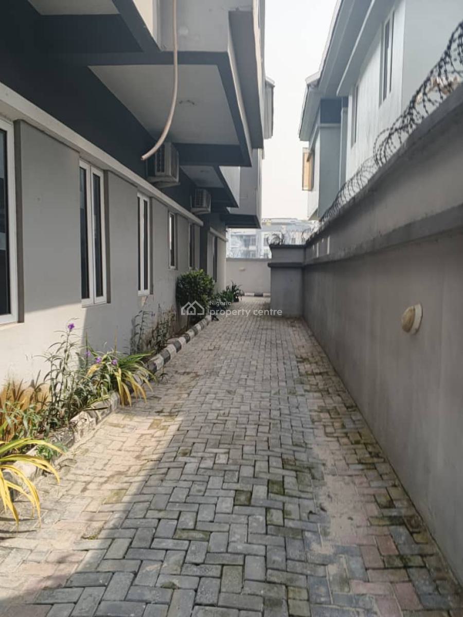 Premium Spacious 5 Bedroom Fully Detached with a Big Bq, Abraham Adesanya, Ajah, Lagos, Detached Duplex for Sale