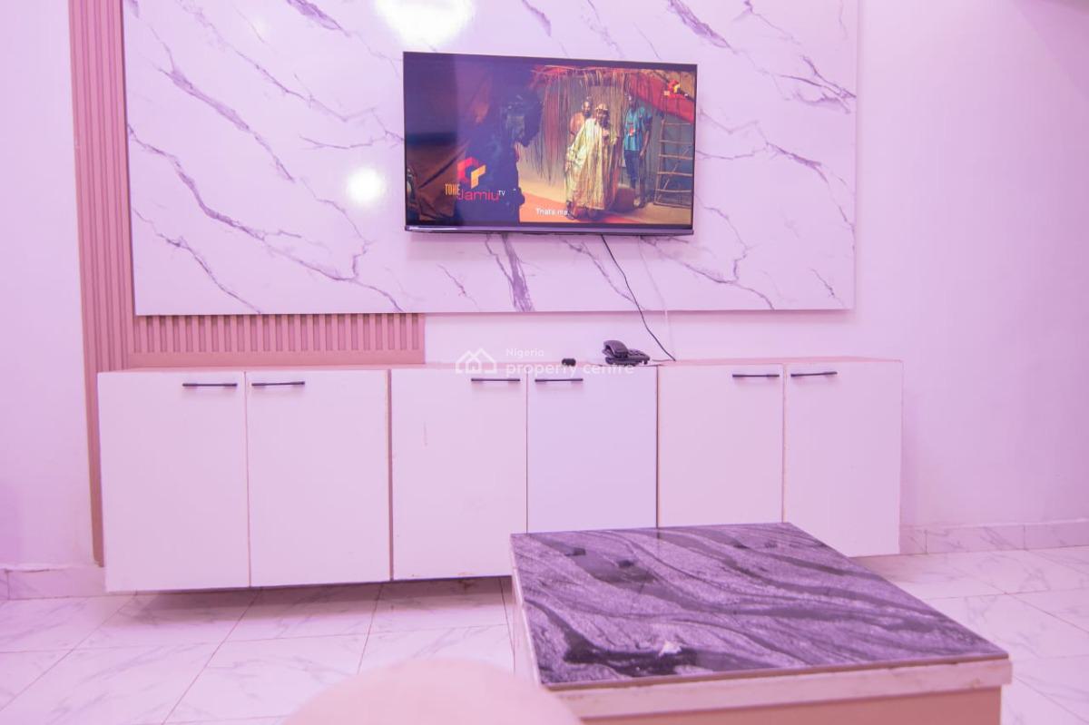 Deluxe Fully Furnished 2-bedroom Apartments, Iyana Ipaja, Ipaja, Lagos, Flat / Apartment Short Let