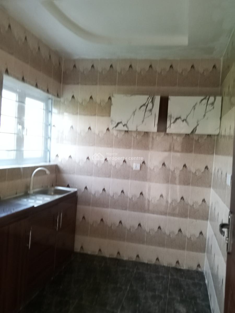 Newly Built Spacious 2 Bedrooms, Bucknor Estate, Jakande Axis, Isolo, Lagos, Flat / Apartment for Rent