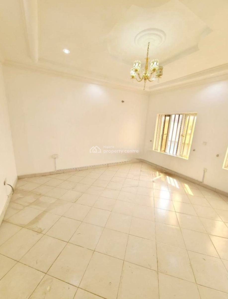 Newly Renovated 4 Bedroom Terrace Duplex, Osapa, Lekki, Lagos, Terraced Duplex for Rent