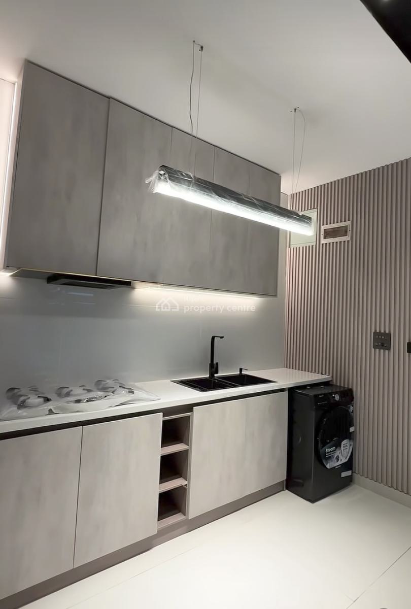 Fully Serviced Luxurious 2 Bedroom Apartments, Lekki Phase 1, Lekki, Lagos, Flat / Apartment for Sale