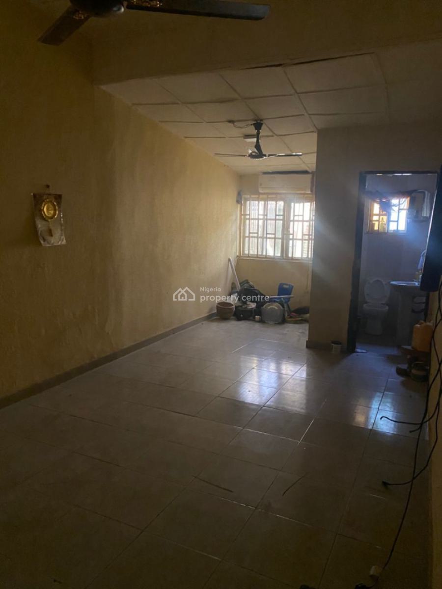 2 Bedroom Bungalow, Kubwa, Abuja, Semi-detached Bungalow for Sale