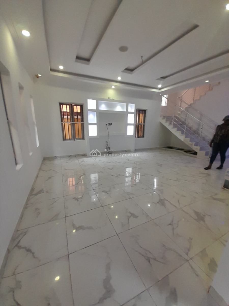 Spacious and Well Renovated 5bedroom Fully-detached Duplex with Bq, Chevron Drive Lekki Lagos, Lekki Expressway, Lekki, Lagos, Detached Duplex for Rent