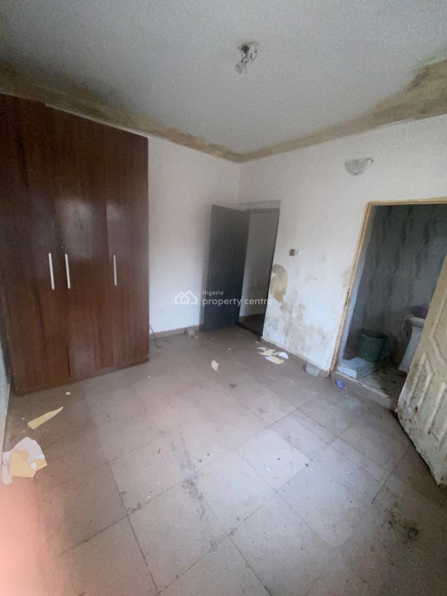 Spacious 2 Bedroom Apartment with in a Gated Compound, United Estate, Sangotedo, Ajah, Lagos, Flat / Apartment for Rent