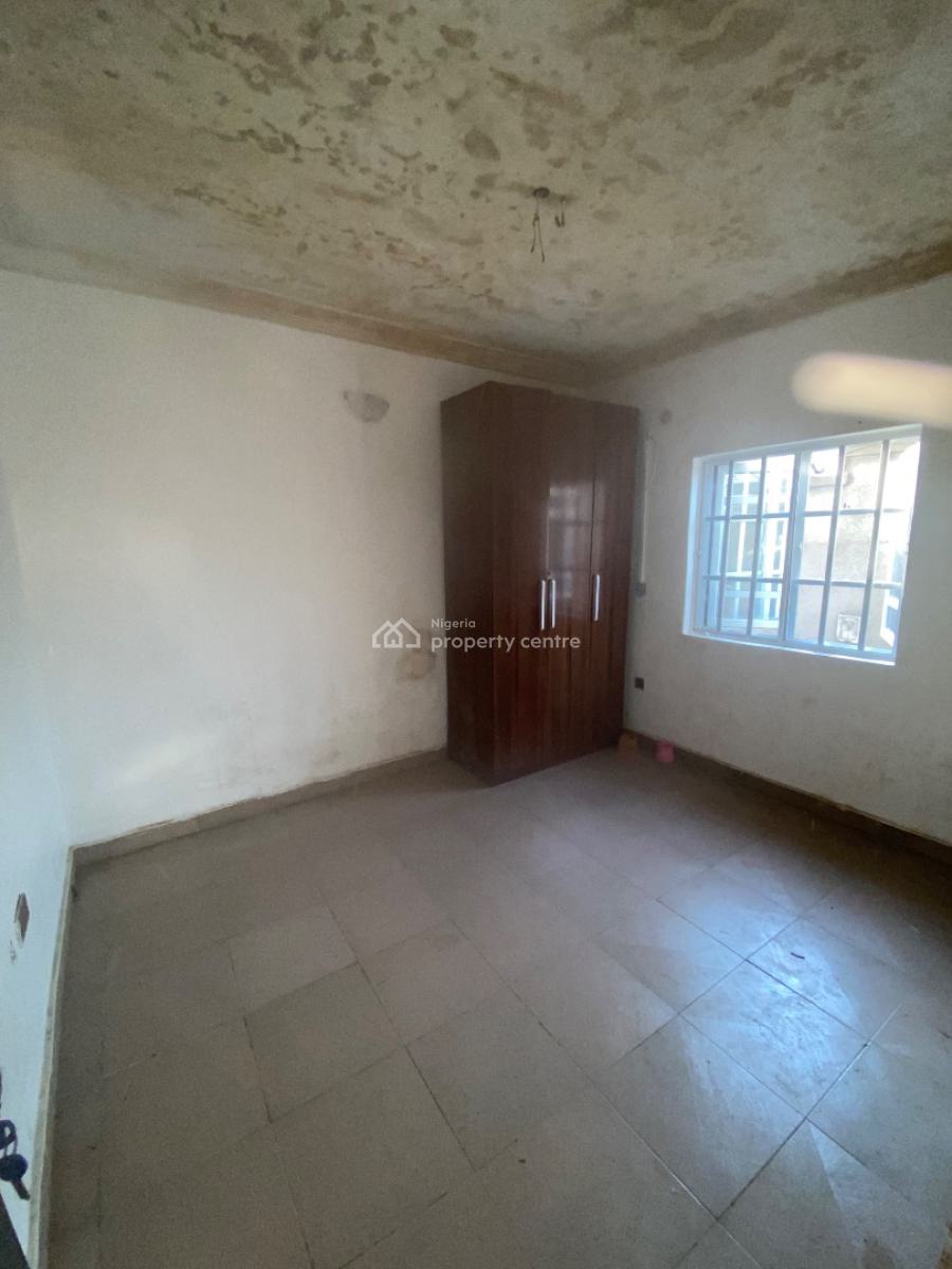 Spacious 2 Bedroom Apartment with in a Gated Compound, United Estate, Sangotedo, Ajah, Lagos, Flat / Apartment for Rent
