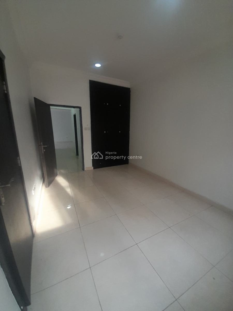 Well Renovated 3bedroom Serviced Apartment, Chevron Drive Lekki Lagos, Lekki Expressway, Lekki, Lagos, Flat / Apartment for Rent
