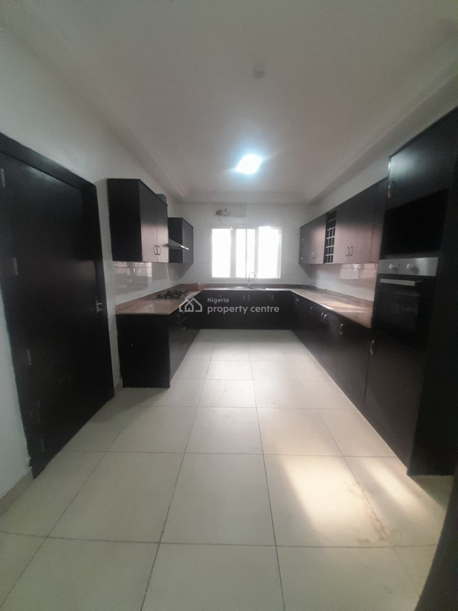 Well Renovated 3bedroom Serviced Apartment, Chevron Drive Lekki Lagos, Lekki Expressway, Lekki, Lagos, Flat / Apartment for Rent