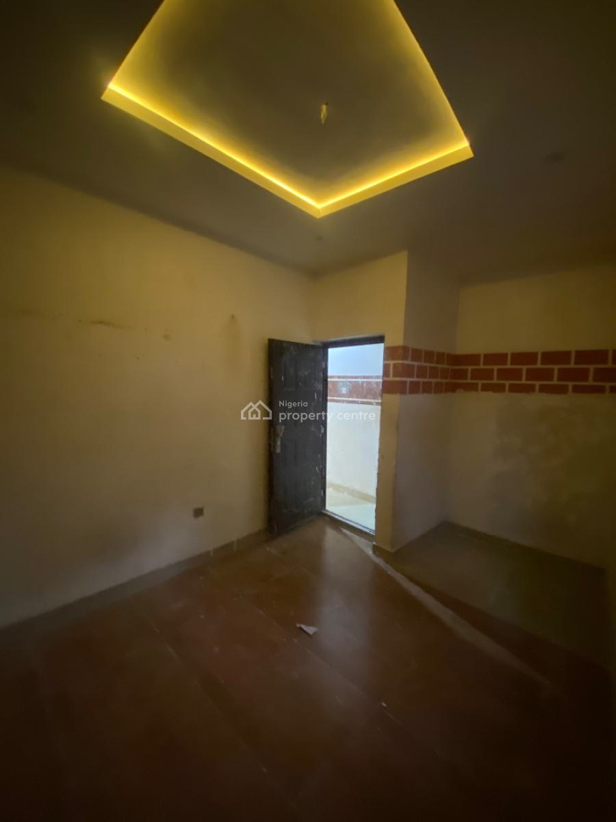 Spacious Mini Flat Located in a Serene Environment, Alashela Royal Estate, Ogombo, Ajah, Lagos, Mini Flat (room and Parlour) for Rent