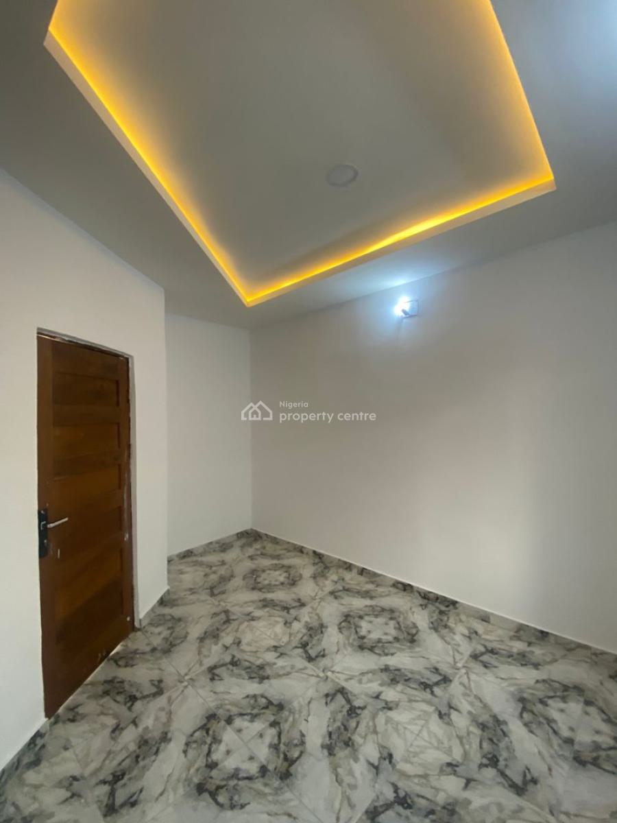 Super Luxurious Mini Flat Located in  Secured Estate, Alashela Royal Estate, Ogombo, Ajah, Lagos, Mini Flat (room and Parlour) for Rent
