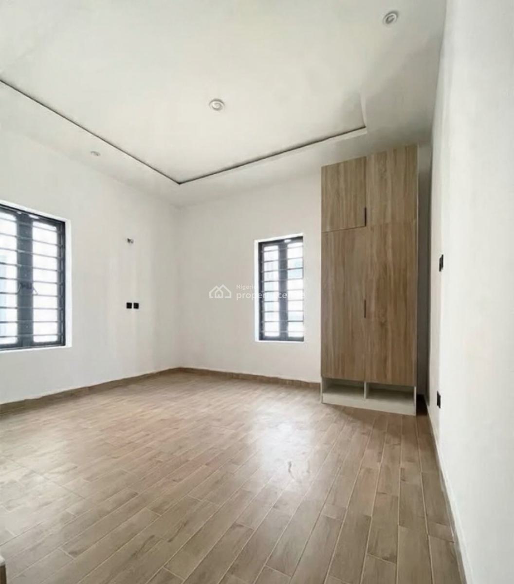 Luxury 2 Bedroom Apartment with Bq, Ilaje, Ilaje, Ajah, Lagos, Block of Flats for Sale