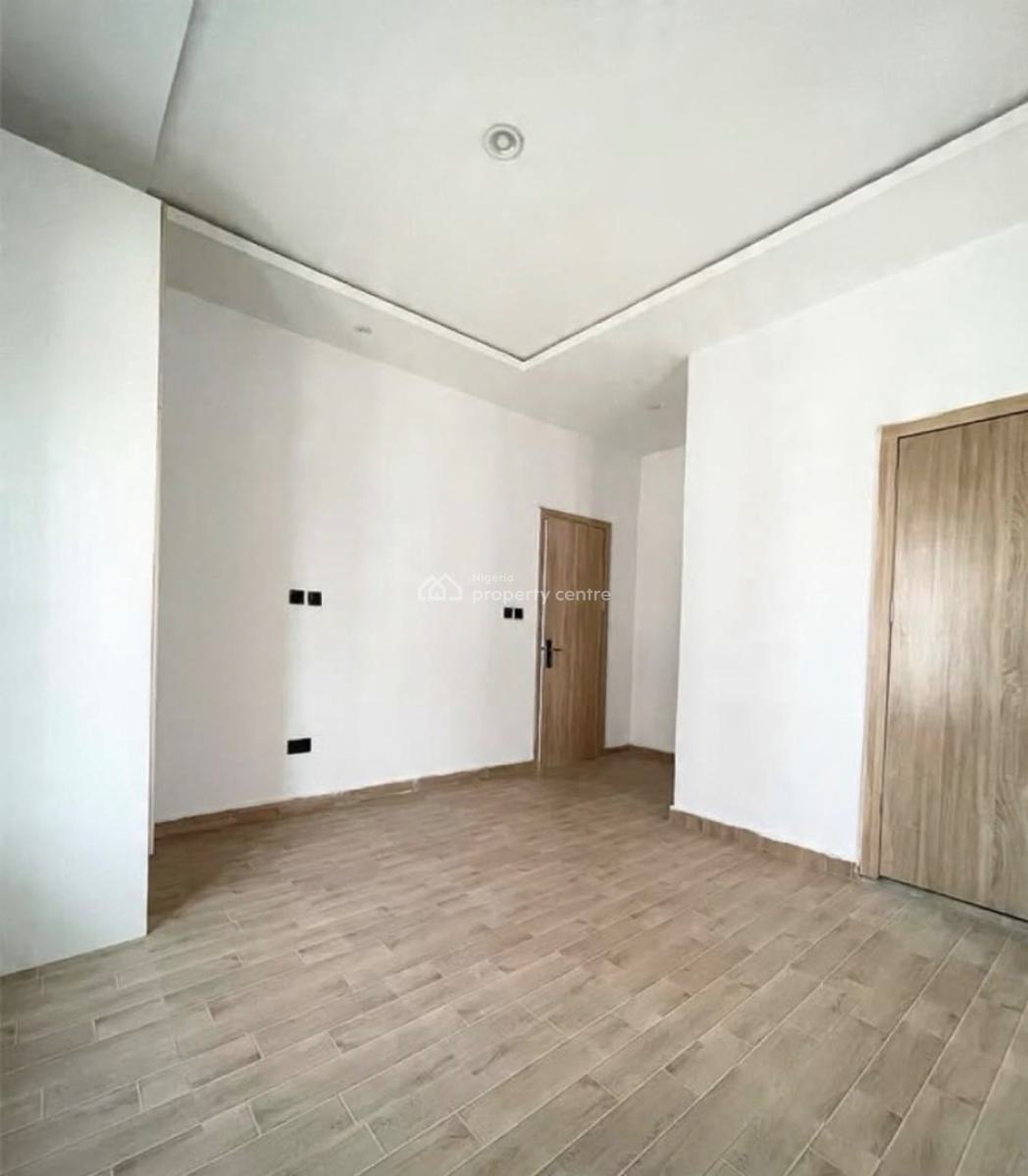 Luxury 2 Bedroom Apartment with Bq, Ilaje, Ilaje, Ajah, Lagos, Block of Flats for Sale