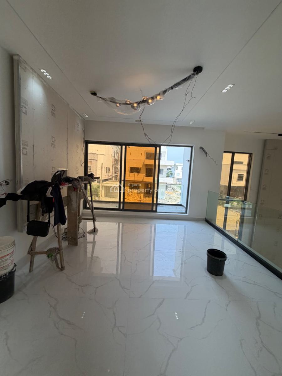 6bedroom Detached House in Osapa London Lekki, Secured Estate in Lekki, Osapa, Lekki, Lagos, Detached Duplex for Sale