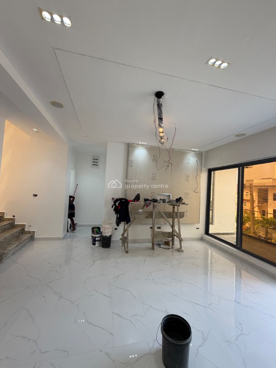 6bedroom Detached House in Osapa London Lekki, Secured Estate in Lekki, Osapa, Lekki, Lagos, Detached Duplex for Sale