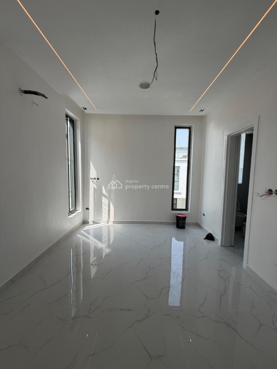 6bedroom Detached House in Osapa London Lekki, Secured Estate in Lekki, Osapa, Lekki, Lagos, Detached Duplex for Sale