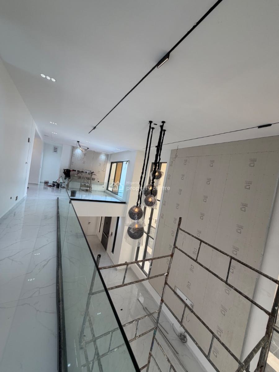 6bedroom Detached House in Osapa London Lekki, Secured Estate in Lekki, Osapa, Lekki, Lagos, Detached Duplex for Sale